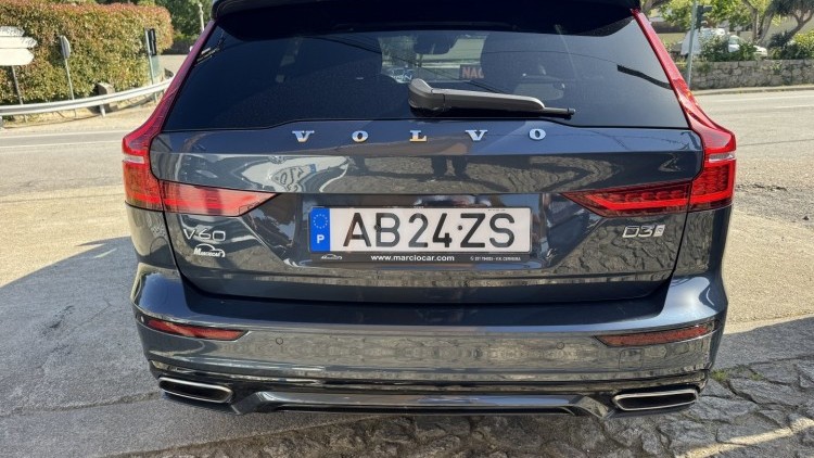 Volvo V60 R design