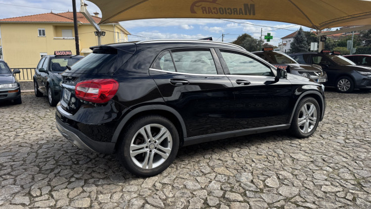 Mercedes-Benz Classe GLA 220